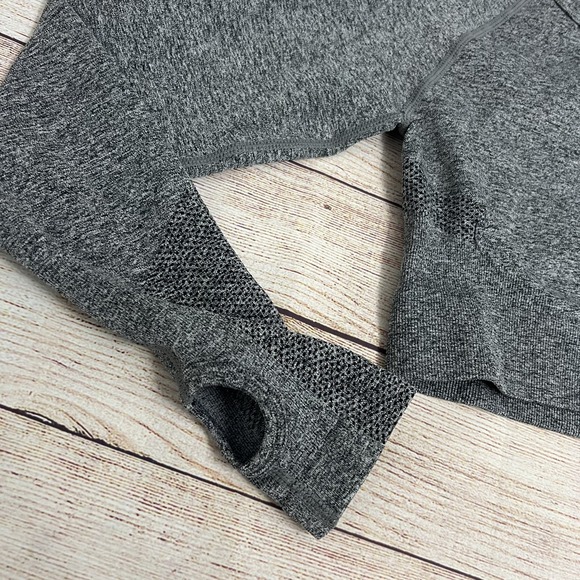 NEW‎ Women's Workout Set 2-Piece Gym Outfit | Crop Top + Leggings | Grey | Small - Picture 3 of 15